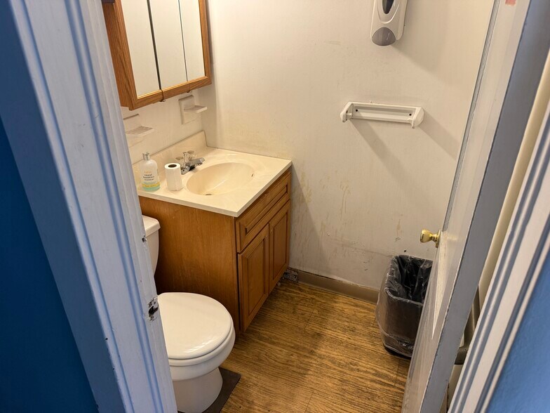 More Photos Of 57-59 Sharp St, Haverstraw Office For Sale