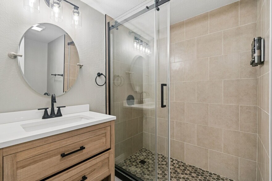 More Photos Of 4209 1/2 W North a St, Tampa Apartments For Sale