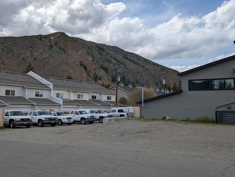 More Photos Of 201 N River St, Hailey Office For Lease