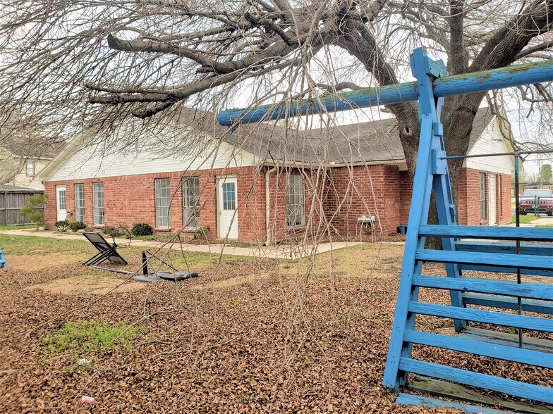 More Photos Of 13233 W Little York Rd, Houston Daycare Center For Lease