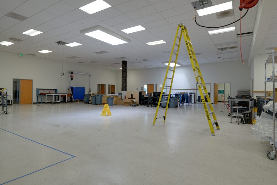 More Photos Of 1910 Palomar Point Way, Carlsbad Unknown For Lease