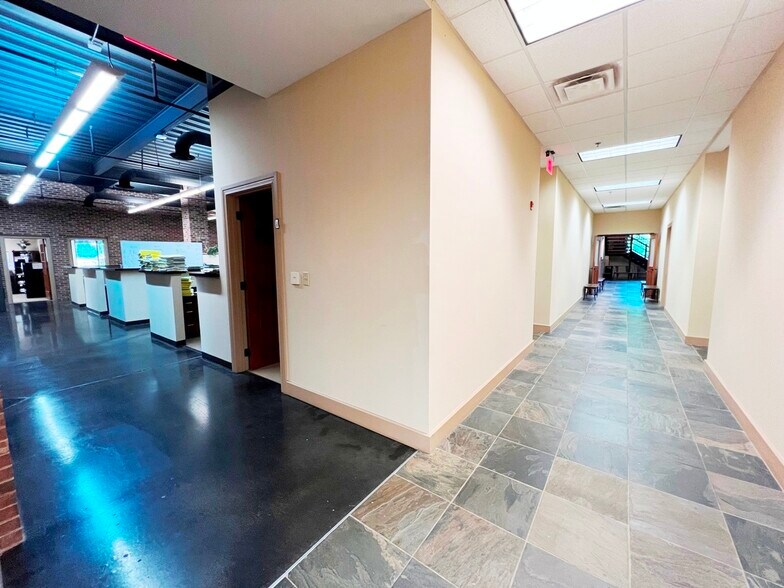 More Photos Of 3620 Swiftwater Park Dr, Suwanee Loft Creative Space For Sale