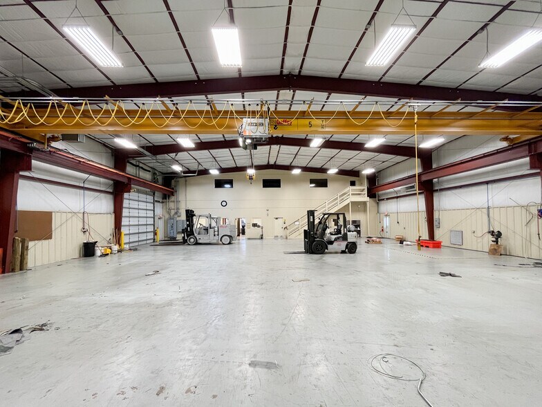 More Photos Of 205 Marcon Dr, Lafayette Manufacturing For Sale