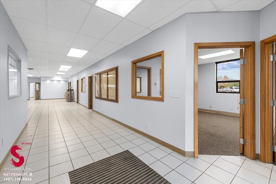 More Photos Of 4113 W Yellowstone Hwy, Casper Flex For Sale