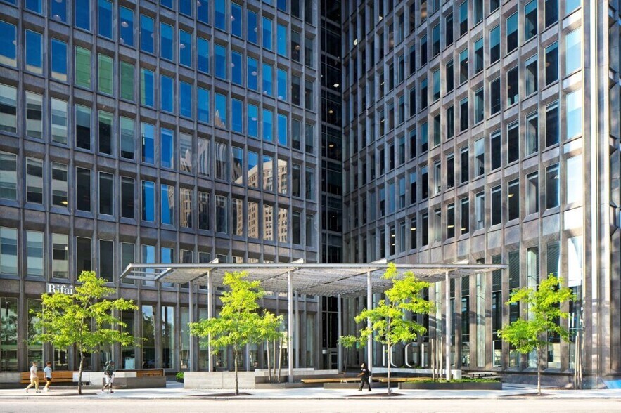 More Photos Of 1001 Woodward Ave, Detroit Office For Lease