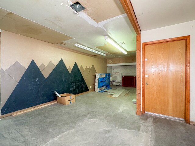 More Photos Of 200 W Grand Ave, Ponca City Warehouse For Sale