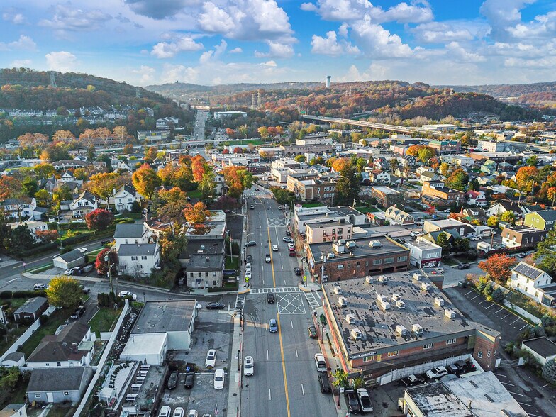 More Photos Of 81-83 E Main St, Elmsford Storefront Retail Office For Lease