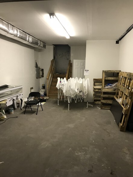 More Photos Of 165 Port Richmond Ave, Staten Island Storefront For Lease