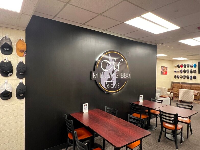 More Photos Of 4600 25th Ave NE, Salem Office For Lease