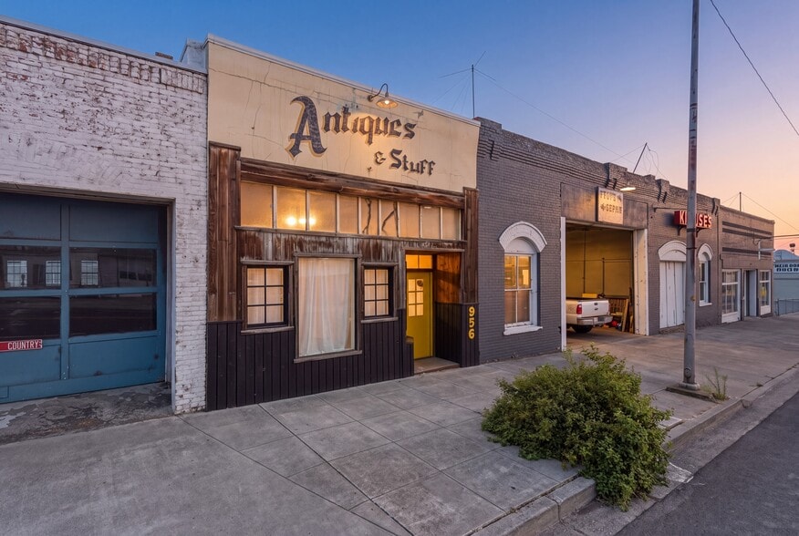 Primary Photo Of 956 Main St, Pomeroy Storefront For Sale