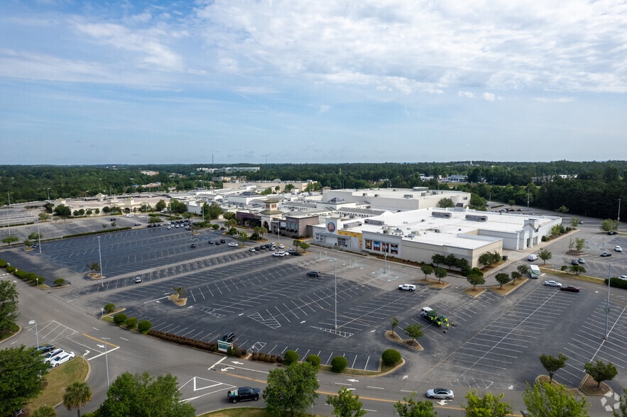 More Photos Of 100 Columbiana Cir, Columbia Unknown For Lease