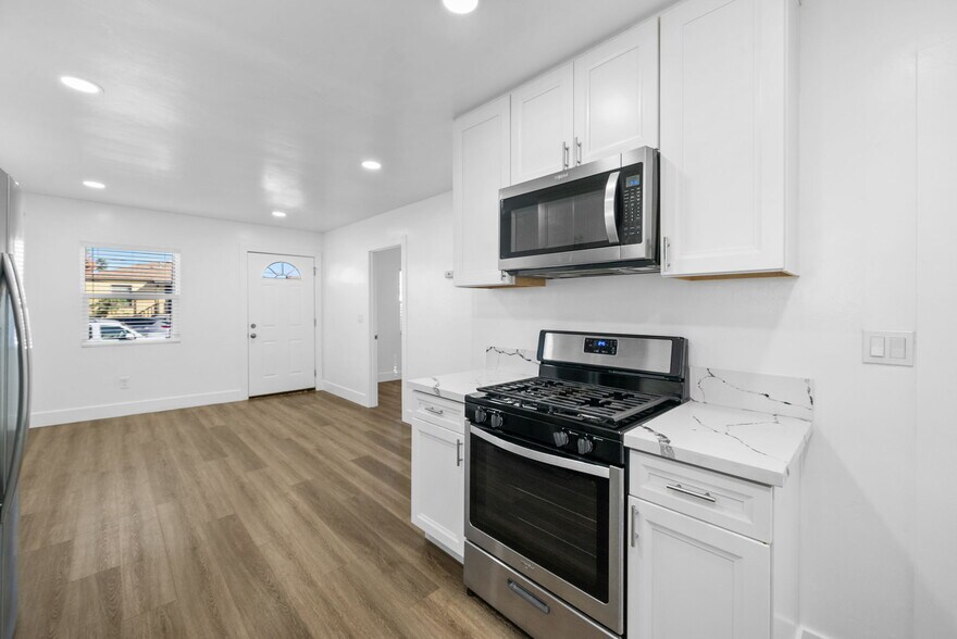 More Photos Of 322 S Pardee St, San Diego Apartments For Sale