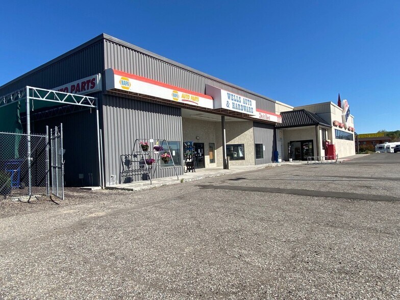 More Photos Of 631 Humboldt Ave, Wells Storefront Retail Office For Sale