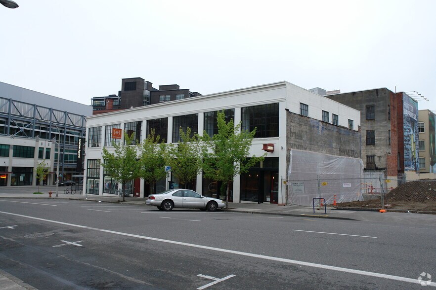More Photos Of 414 SW 13th Ave, Portland Storefront Retail Office For Lease