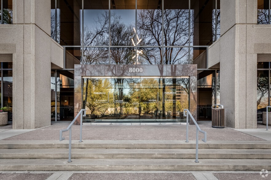More Photos Of 8000 IH-10 W, San Antonio Unknown For Lease