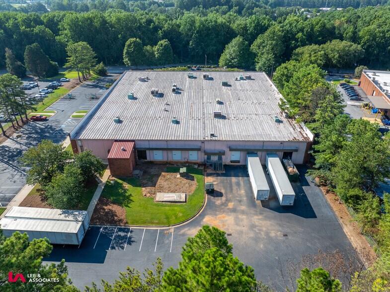 More Photos Of 5200 Panola Industrial Blvd, Decatur Warehouse For Lease