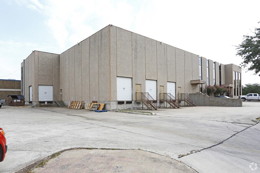 More Photos Of 616 S Sherman St, Richardson Flex For Sale