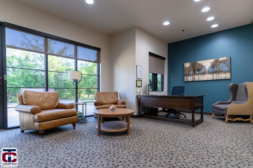 More Photos Of 8126 S Mingo Rd, Tulsa Medical For Lease