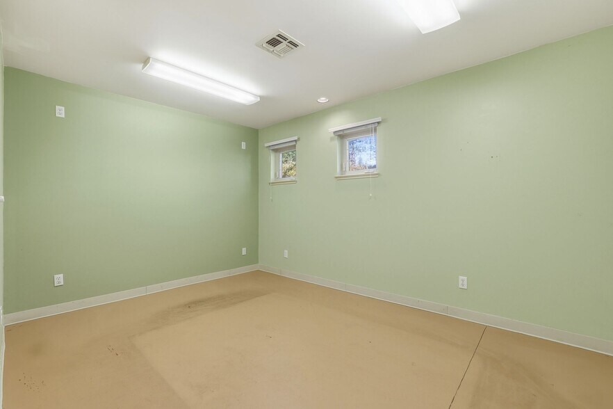 More Photos Of 1005 Fowler Way, Placerville Medical For Sale