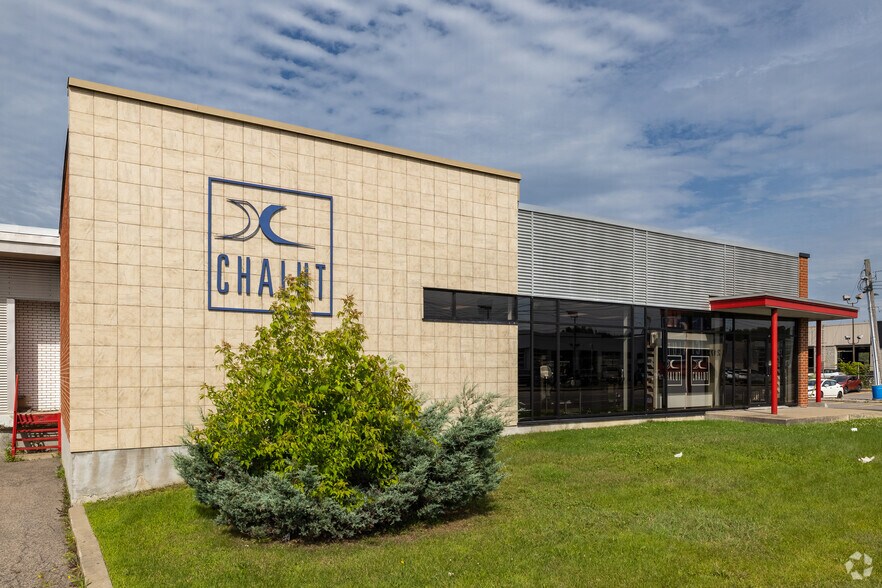 Primary Photo Of 2172 Boul Du Curé-Labelle, Saint-Jérôme Manufacturing For Sale