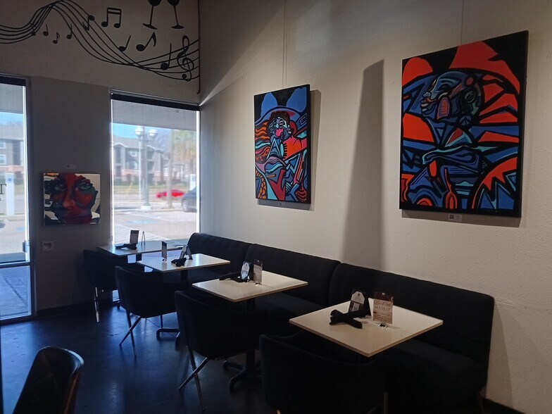 More Photos Of 920 Studemont St, Houston Restaurant For Lease