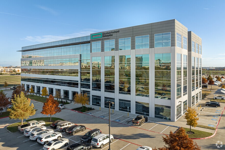 More Photos Of 6080 Tennyson Pky, Plano Office For Lease