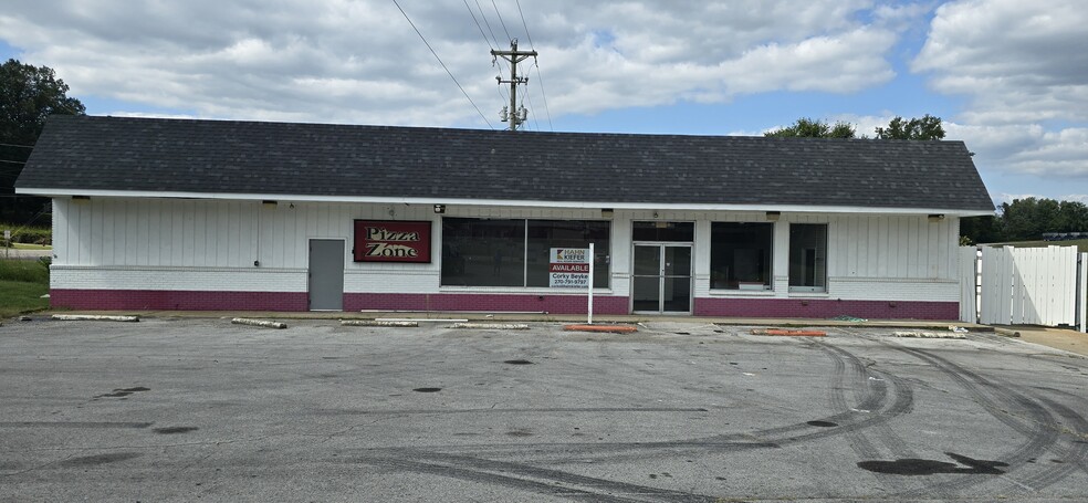 Primary Photo Of 604 G L Smith St, Morgantown Restaurant For Lease