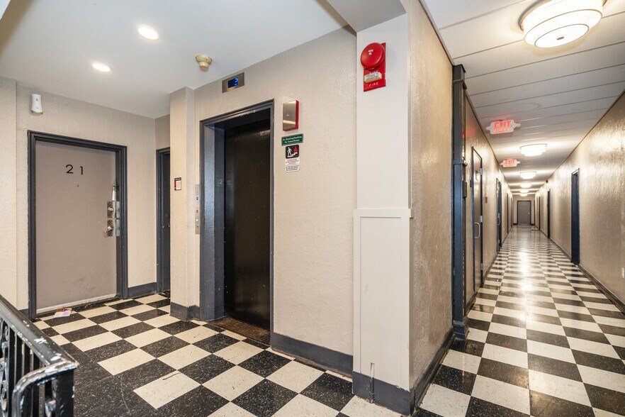 More Photos Of 2801 15th St NW, Washington Apartments For Sale