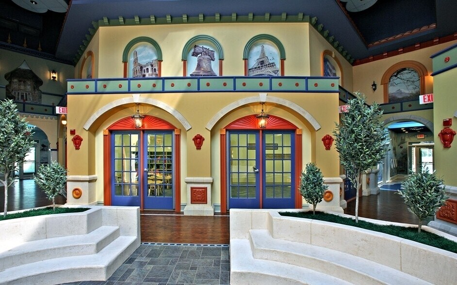 More Photos Of 43629 Greenway Corporate Dr, Ashburn Schools For Lease