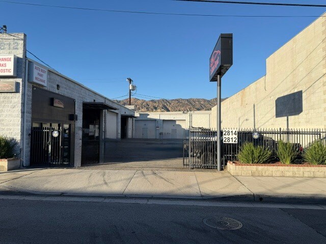 More Photos Of 2814 N San Fernando Blvd, Burbank Auto Repair For Lease