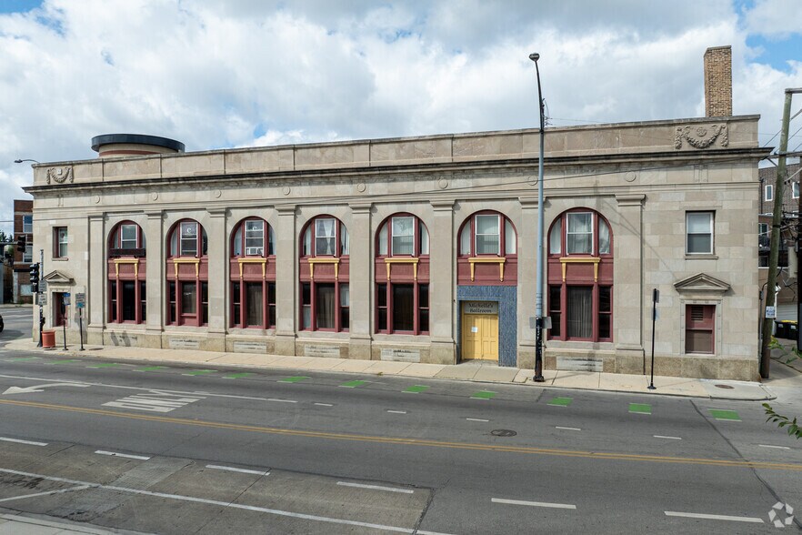 More Photos Of 2804-2806 W Belmont Ave, Chicago Office For Lease