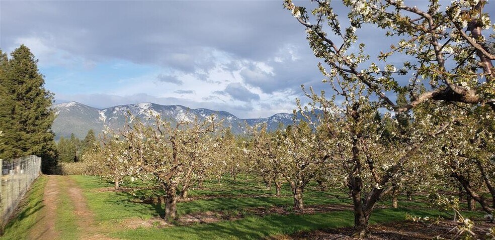 More Photos Of 32624 S Finley Point Rd, Polson Specialty For Sale