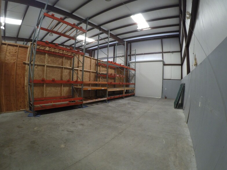 More Photos Of 2894 Forsyth Rd, Winter Park Warehouse For Lease