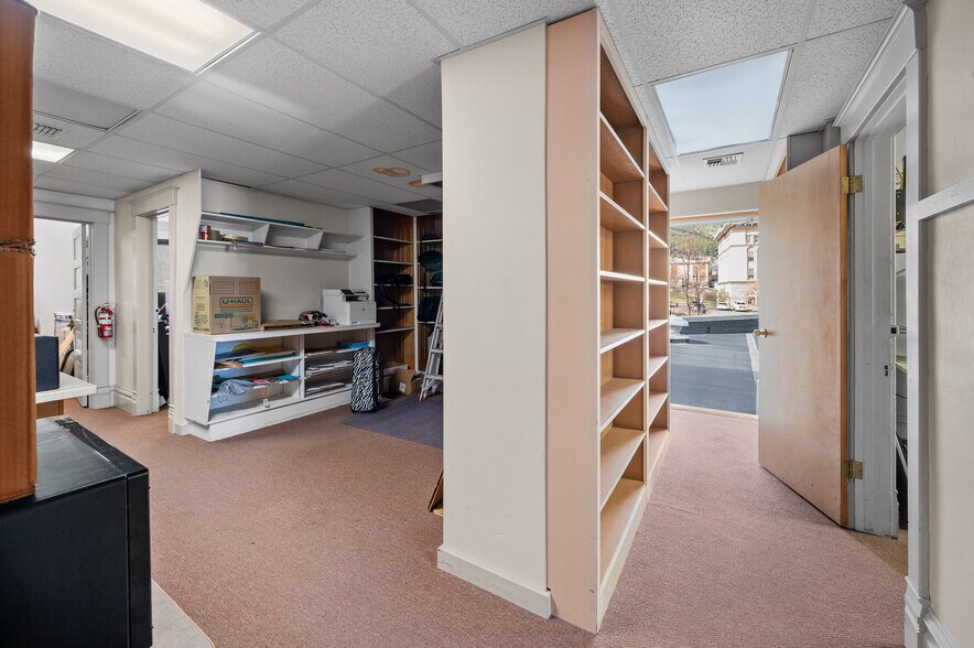 More Photos Of 24 W 6th Ave, Helena Office For Lease
