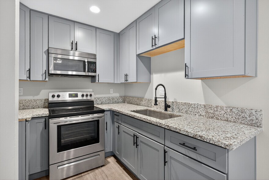More Photos Of 13392 Magnolia St, Garden Grove Apartments For Sale