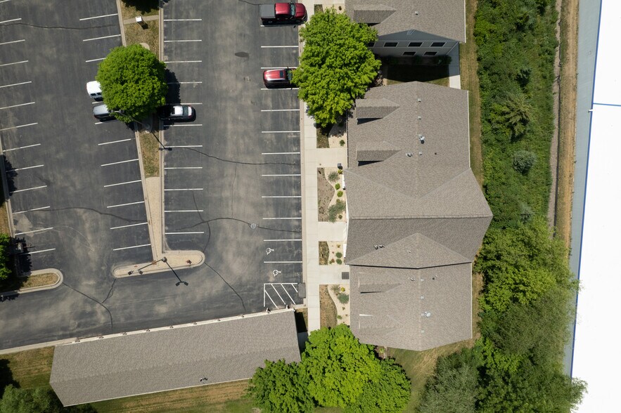 More Photos Of 11970-11974 Portland Ave, Burnsville Medical For Sale