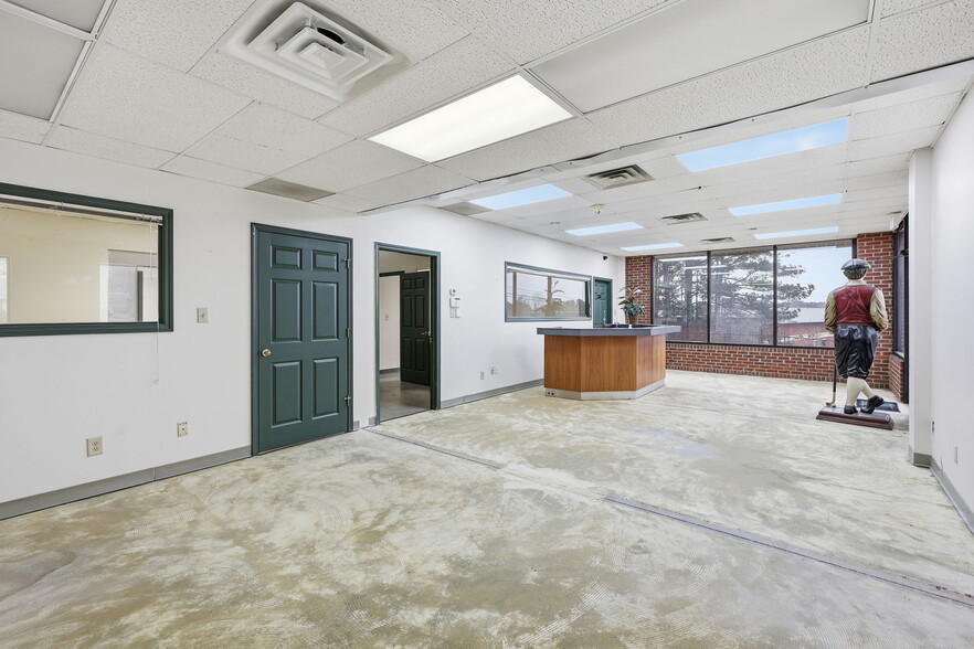 More Photos Of 3743 Old Flowery Branch Rd, Oakwood Warehouse For Lease