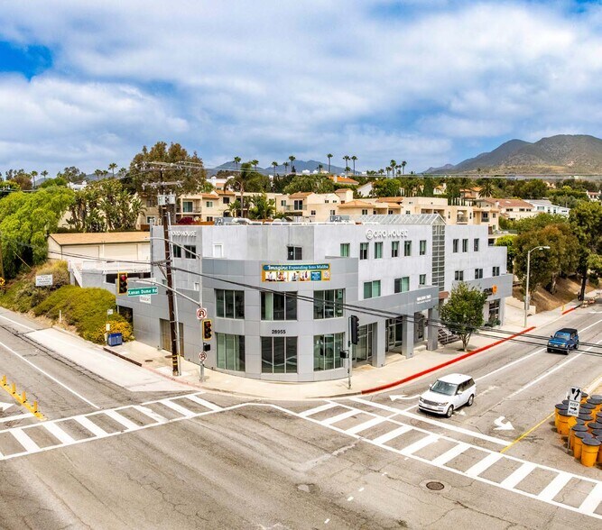 Primary Photo Of 28955 Pacific Coast Hwy, Malibu Storefront Retail Office For Lease