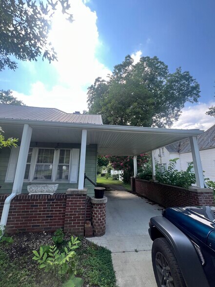 More Photos Of 505 Grace Ave, Sevierville Office For Lease