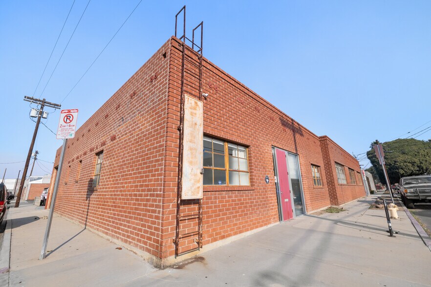 More Photos Of 523 Victoria Ave, Venice Loft Creative Space For Lease