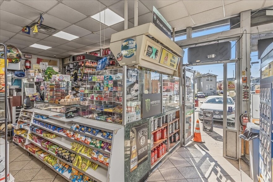 More Photos Of 535 Vanderbilt Ave, Staten Island Carwash For Sale