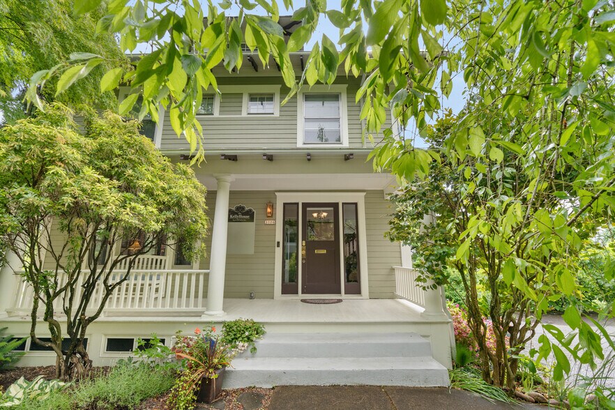 More Photos Of 3906 SW Kelly Ave, Portland Medical For Sale