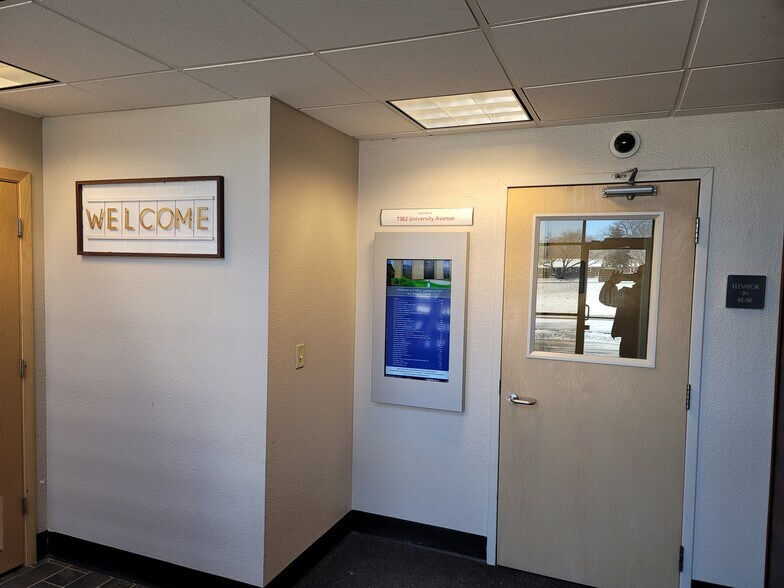 More Photos Of 7362 NE University Ave W, Minneapolis Medical For Lease