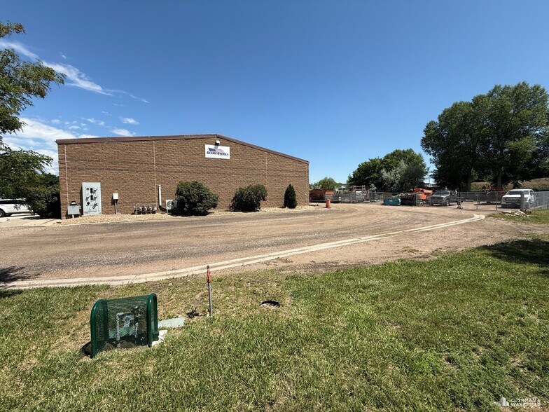 More Photos Of 2508 Zurich Dr, Fort Collins Warehouse For Lease
