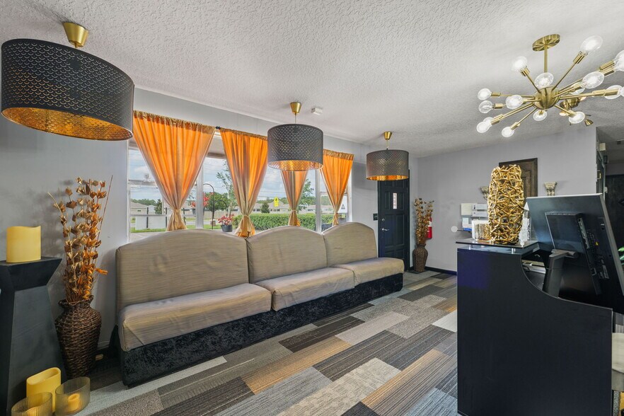 More Photos Of 2214 Dunn Ave, Jacksonville General Retail For Sale