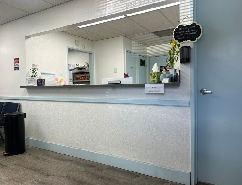 More Photos Of 403-405 N MacLay Ave, San Fernando Office For Lease