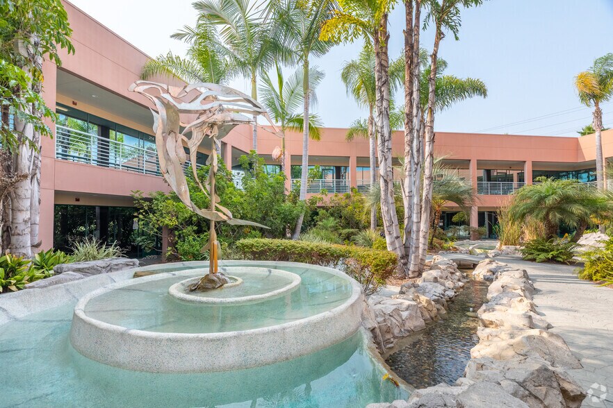 More Photos Of 169 Saxony Rd, Encinitas Medical For Lease