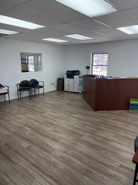 More Photos Of 5339 Ridge Rd, Parma Office For Sale