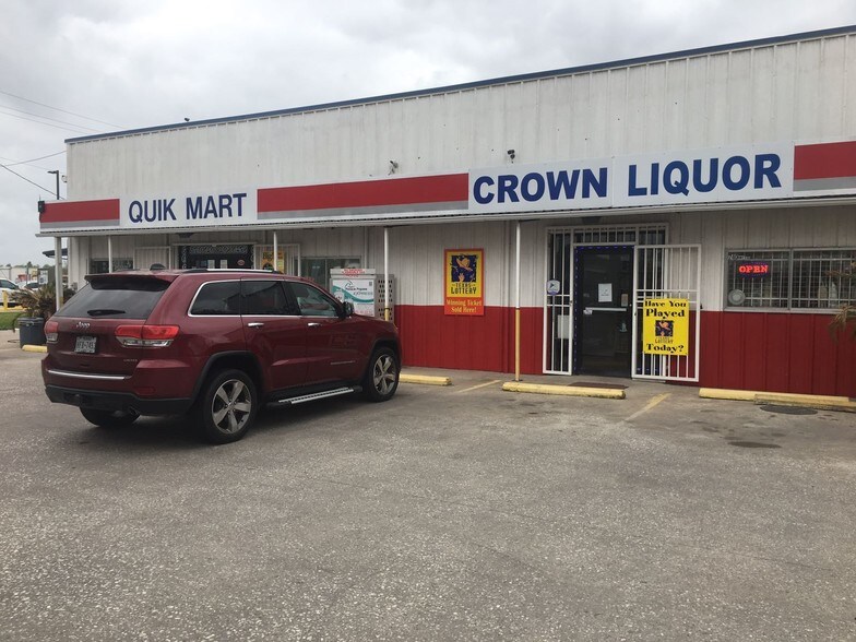 More Photos Of 742 Hwy 146, Dayton Convenience Store For Sale