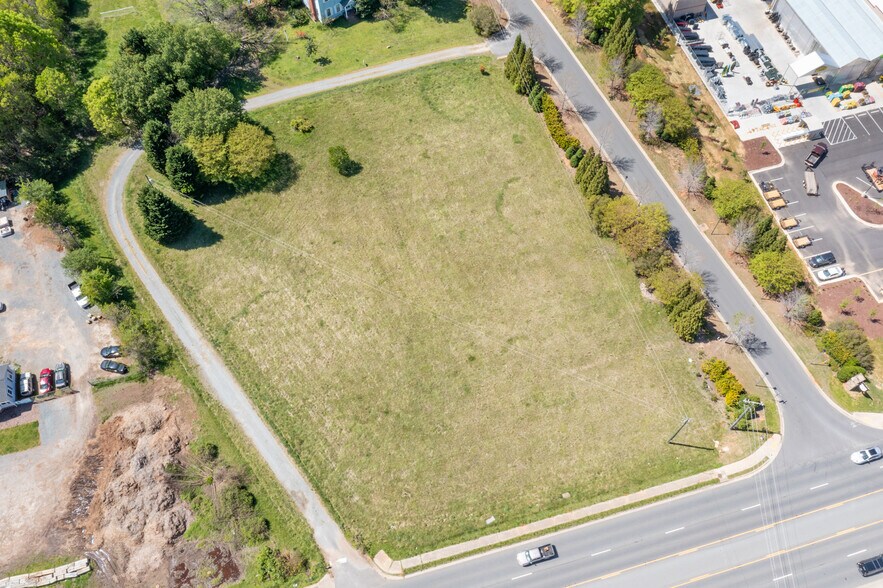 More Photos Of 5277 Robert Allen Cir, Lake Wylie Land For Sale